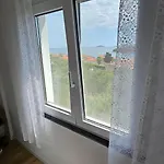 Ela * Prvić Luka