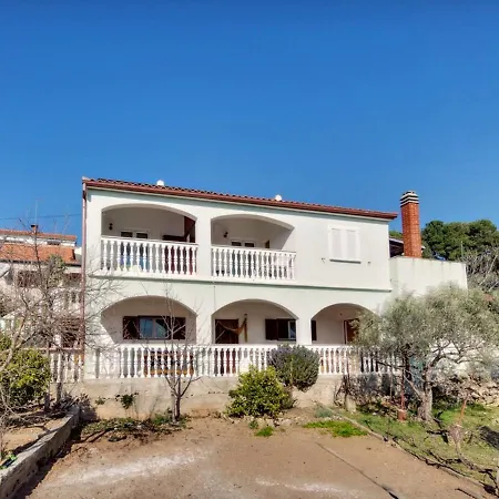 Ela Apartamento Prvić Luka