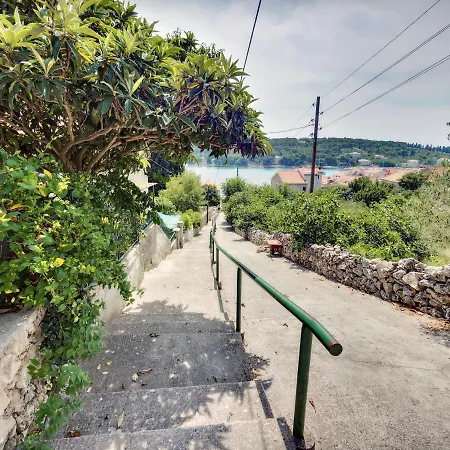 Ela Apartamento Prvić Luka